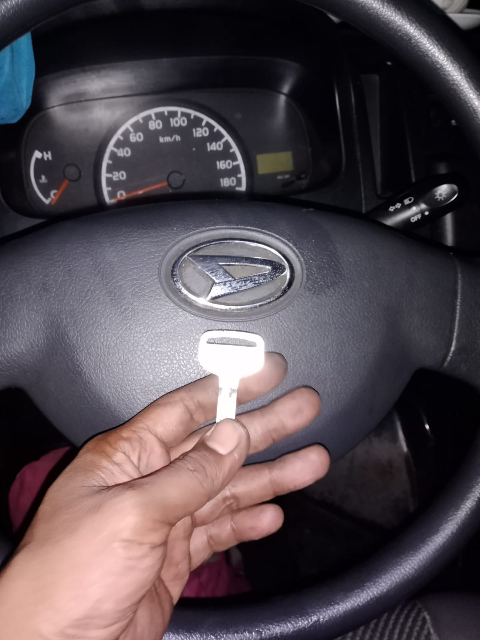 ahli kunci mobil salatiga