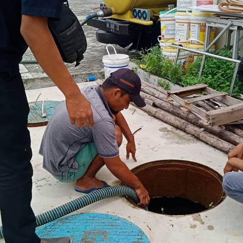 sedot wc murah pekanbaru4