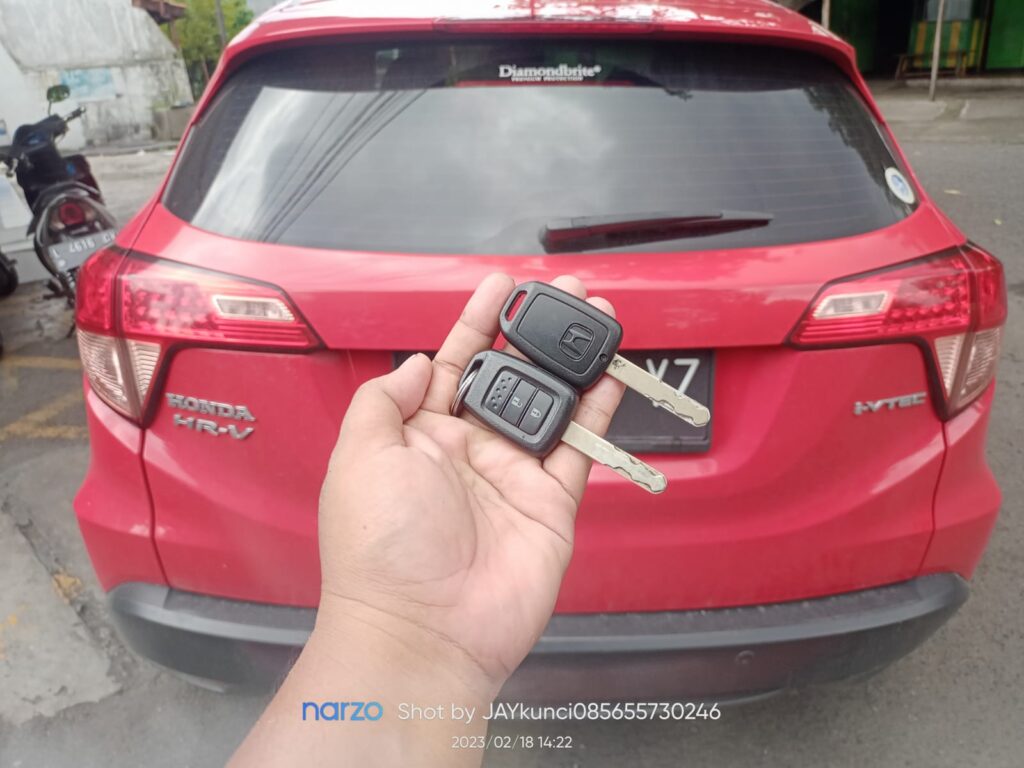Duplikat Kunci Mobil Surabaya
