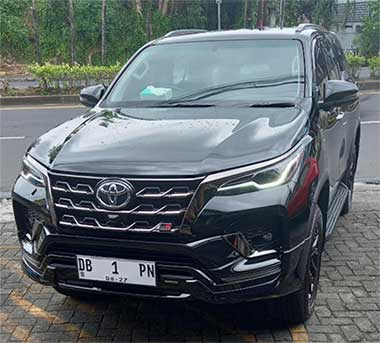 sewa-mobil-manado-kinamang-10