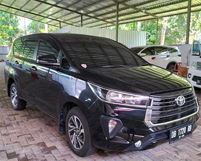 sewa-mobil-manado-kinamang-2