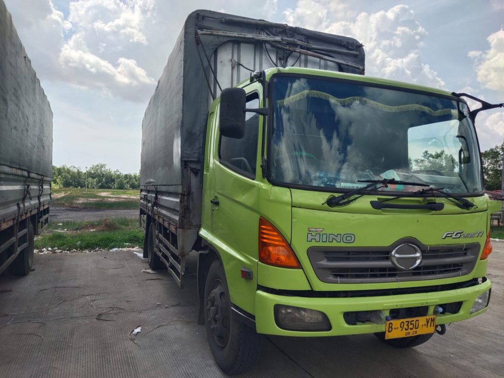 sewa rental lori batam