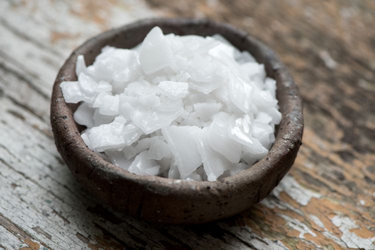 Saluran Mampet Pakai Soda Api